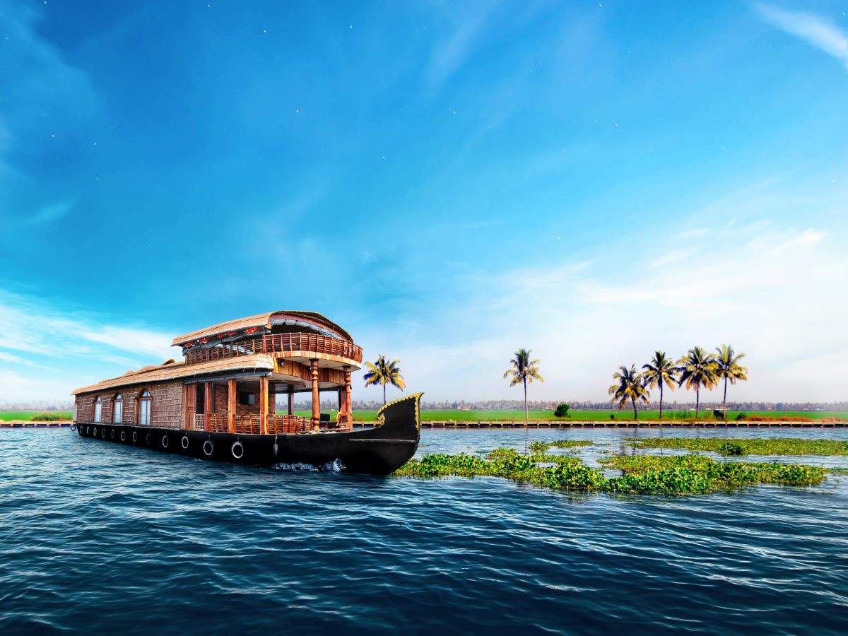 Delux Houseboat